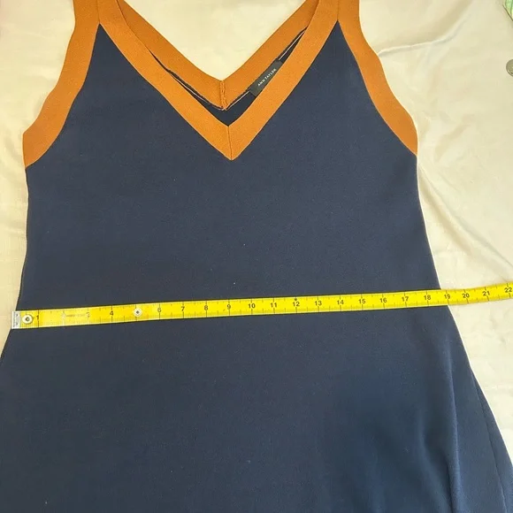 Like new Ann Taylor Navy Maxi Dress with Tan Trim size M - Picture 8 of 8